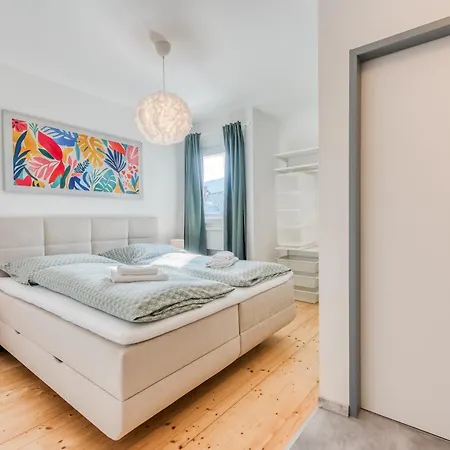 Mitzis Traunsee Glueck In *